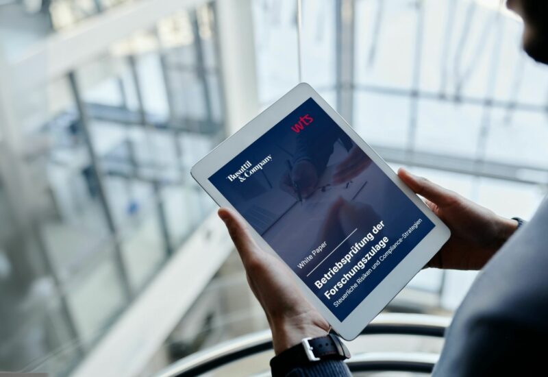 Whitepaper Betriebsprüfung_Website Header Whitepaper Betriebsprüfung_Website Header